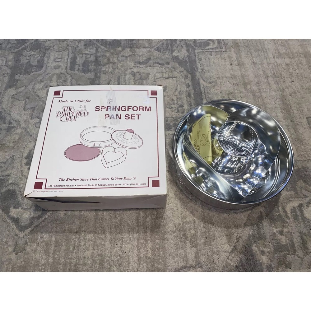 New Pampered Chef Spring Form Pan Set Heart Insert 1540 Sealed/ W Box 9" Round